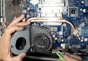 Как разобрать ноутбук Acer Aspire 5750G