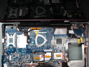 Как разобрать ноутбук Toshiba Qosmio X305