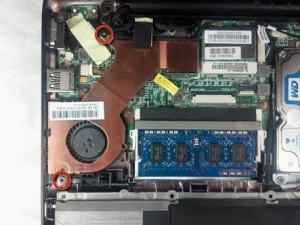 Как разобрать ноутбук Asus Eee PC 1018P