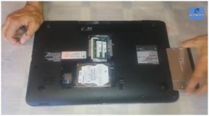 Разбираем ноутбук Toshiba SATELLITE L875D C4M.