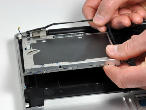 Как разобрать ноутбук Apple MacBook Pro Unibody 17"
