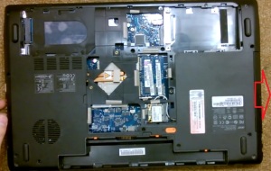 Как разобрать ноутбук Acer Aspire 7560G