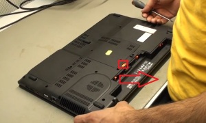 Как разобрать ноутбук Acer Aspire V3-771G
