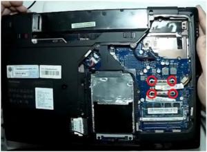 Разборка и чистка ноутбука Lenovo G575.